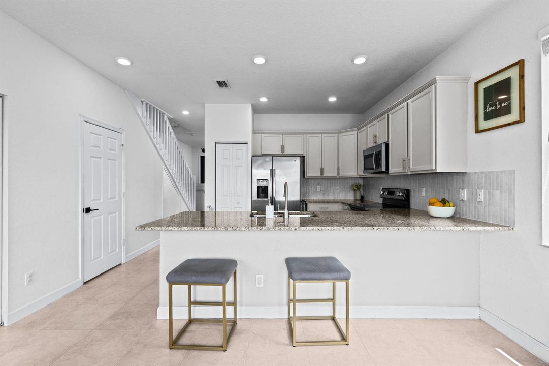 17-web-or-mls-A7409889