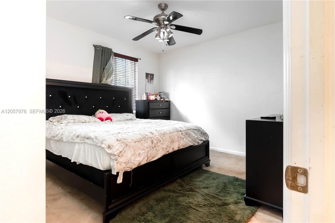 En Venta: $615,000 (6 camas, 4 baños, 3678 Pies cuadrados)