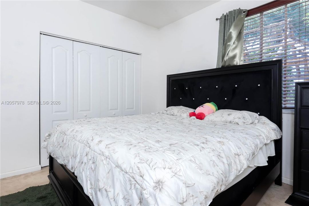 En Venta: $615,000 (6 camas, 4 baños, 3678 Pies cuadrados)
