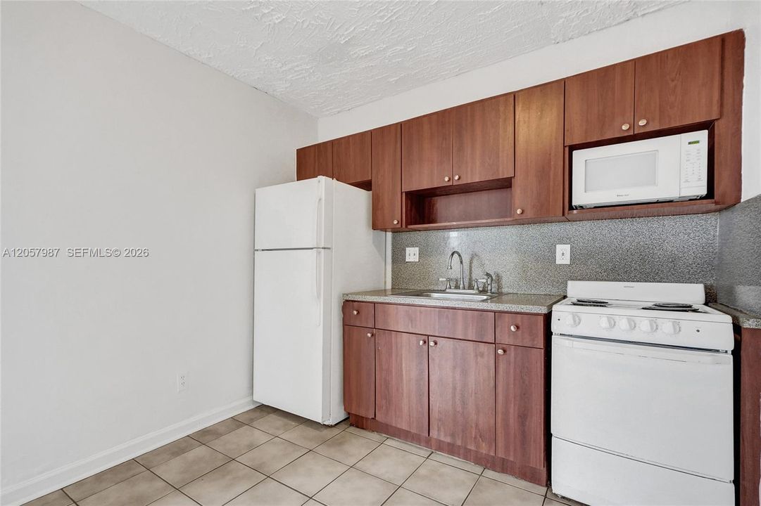 В аренду: $1,600 (1 спален, 1 ванн, 550 Квадратных фут)