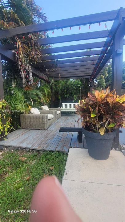 En Venta: $635,000 (3 camas, 3 baños, 1755 Pies cuadrados)