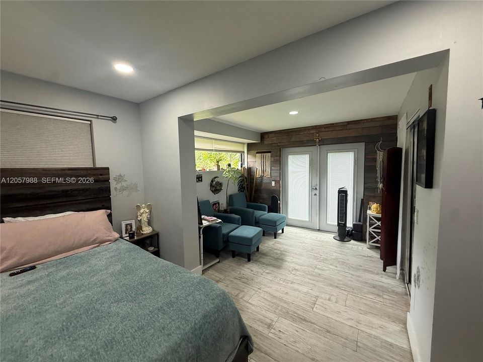 En Venta: $635,000 (3 camas, 3 baños, 1755 Pies cuadrados)