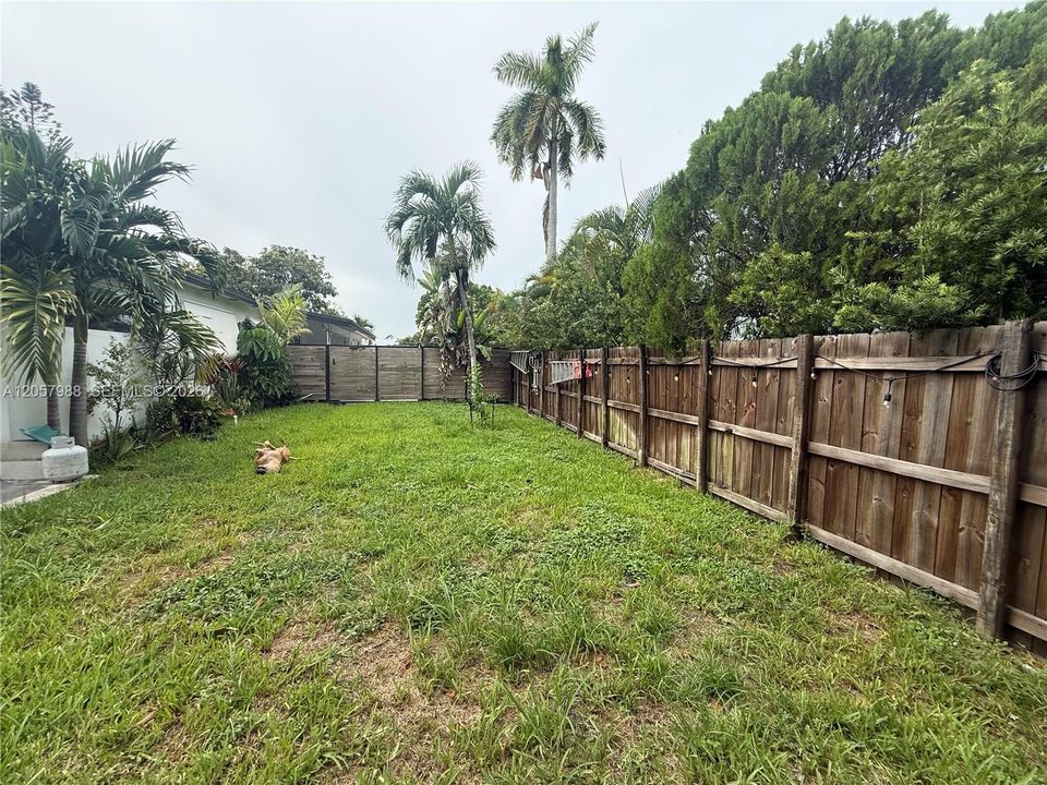En Venta: $635,000 (3 camas, 3 baños, 1755 Pies cuadrados)