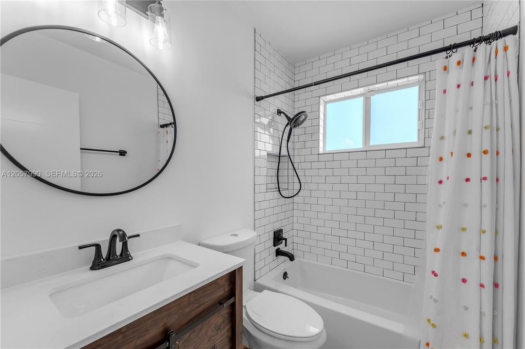 В аренду: $4,975 (3 спален, 2 ванн, 1444 Квадратных фут)