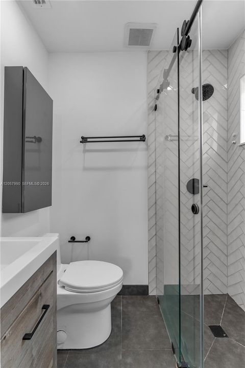 В аренду: $4,975 (3 спален, 2 ванн, 1444 Квадратных фут)
