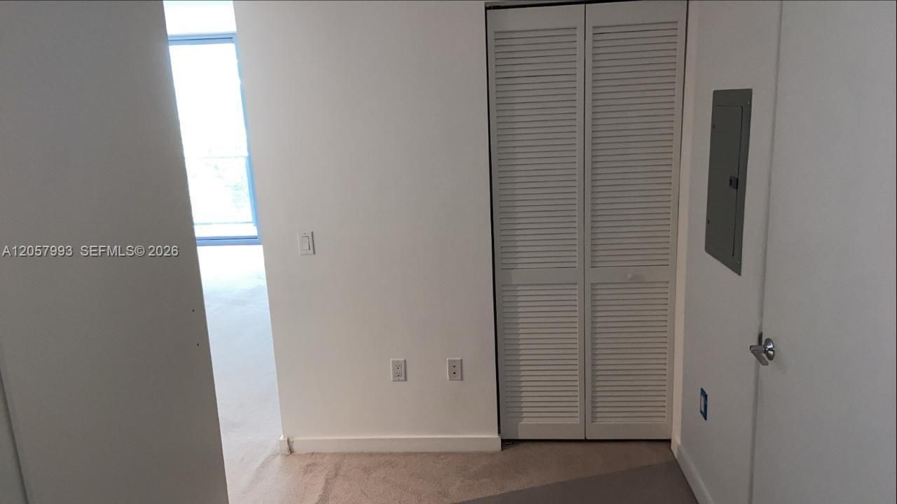 For Rent: $2,550 (1 beds, 1 baths, 710 Square Feet)