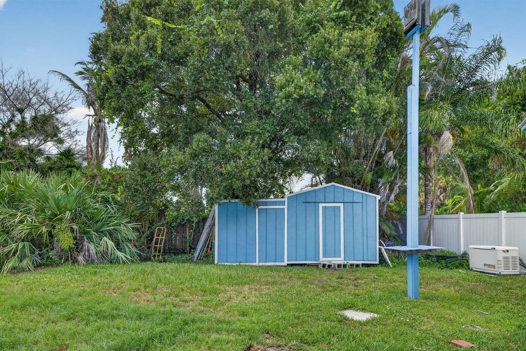 36 - Shed
