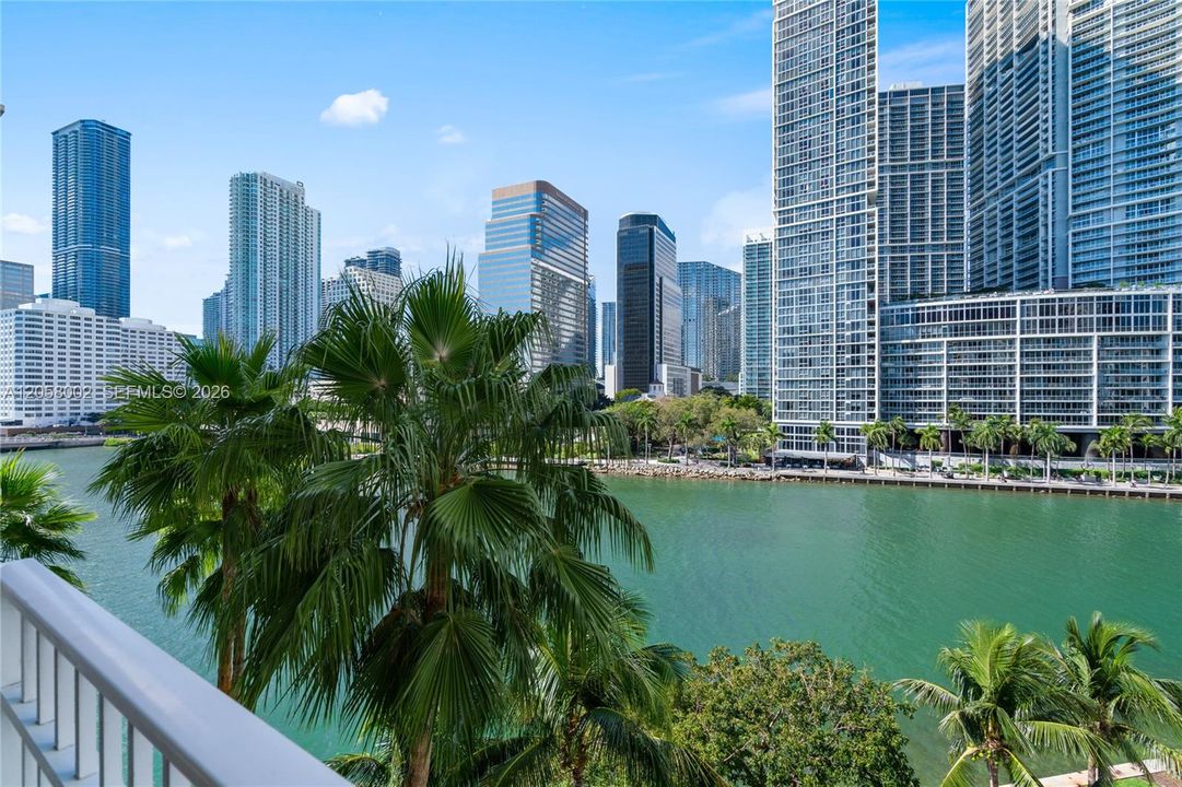 For Rent: $4,400 (2 beds, 2 baths, 1230 Square Feet)