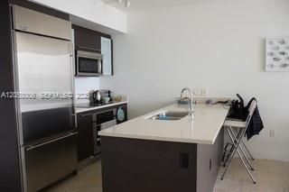 В аренду: $3,000 (1 спален, 1 ванн, 811 Квадратных фут)