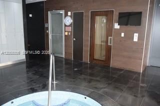 В аренду: $3,000 (1 спален, 1 ванн, 811 Квадратных фут)