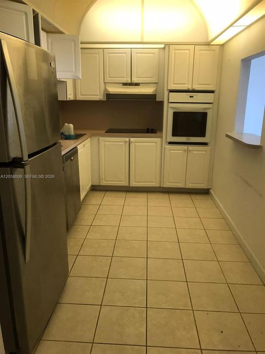 В аренду: $2,700 (2 спален, 2 ванн, 1549 Квадратных фут)