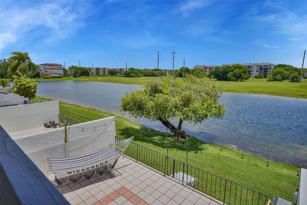 En Renta: $3,700 (3 camas, 2 baños, 1900 Pies cuadrados)