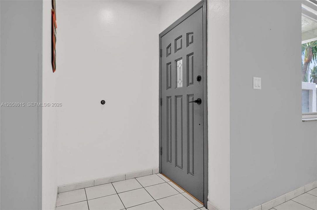 En Renta: $3,700 (3 camas, 2 baños, 1900 Pies cuadrados)