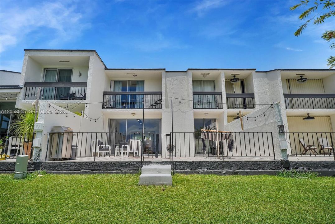 En Renta: $3,700 (3 camas, 2 baños, 1900 Pies cuadrados)