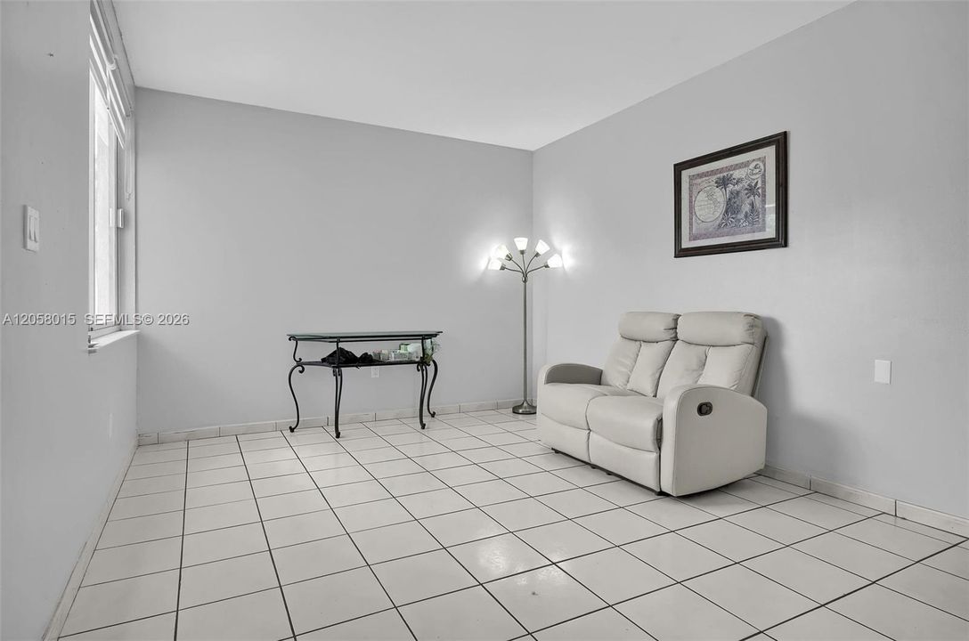En Renta: $3,700 (3 camas, 2 baños, 1900 Pies cuadrados)
