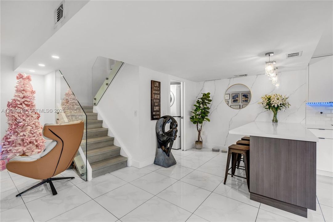 В аренду: $3,000 (2 спален, 2 ванн, 1064 Квадратных фут)