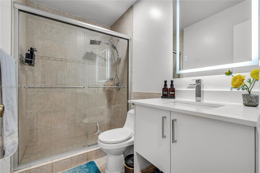 В аренду: $3,000 (2 спален, 2 ванн, 1064 Квадратных фут)