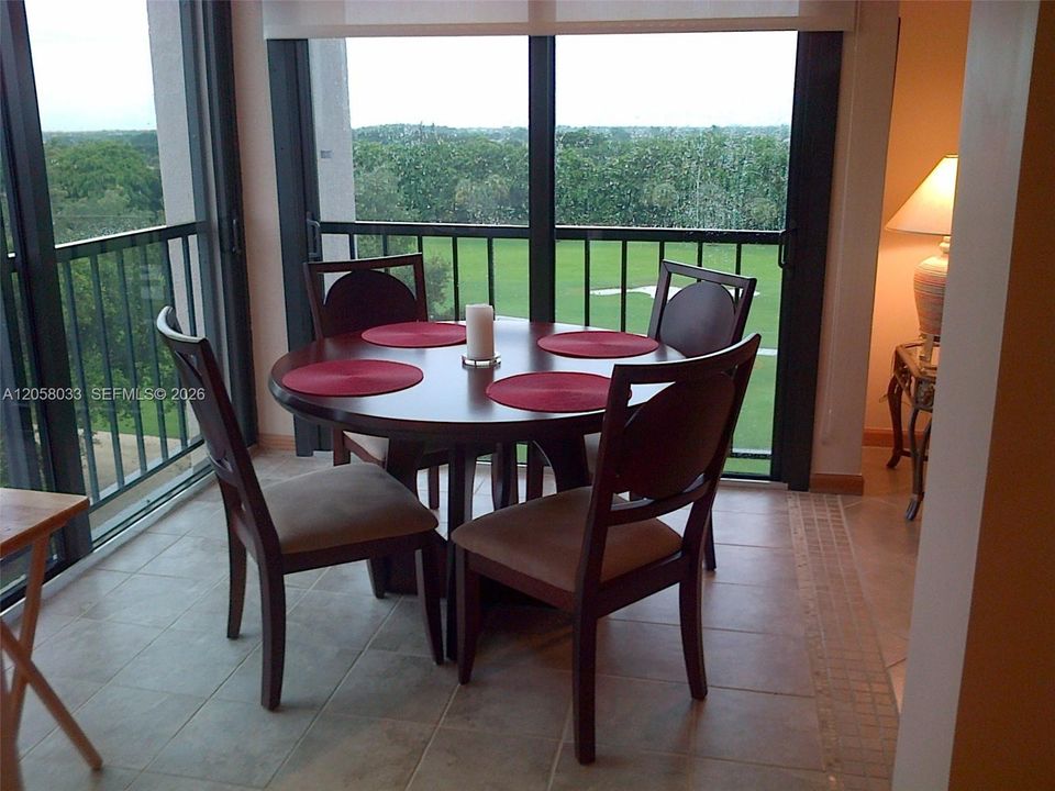 For Sale: $450,000 (2 beds, 2 baths, 1255 Square Feet)
