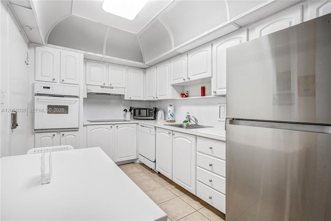 En Venta: $405,000 (1 camas, 1 baños, 905 Pies cuadrados)