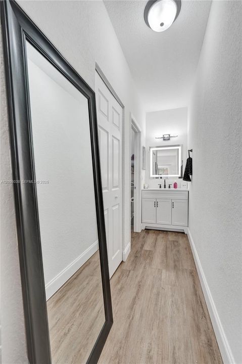 For Rent: $2,250 (2 beds, 2 baths, 1224 Square Feet)