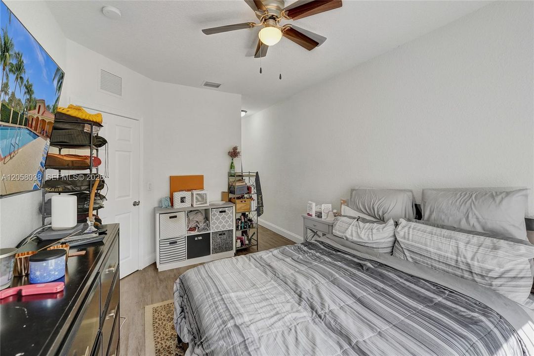 For Rent: $2,250 (2 beds, 2 baths, 1224 Square Feet)