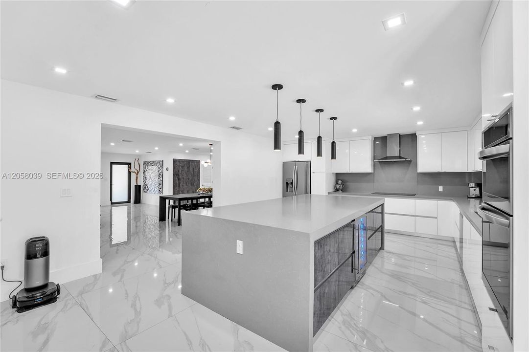 For Sale: $1,649,777 (5 beds, 3 baths, 2758 Square Feet)