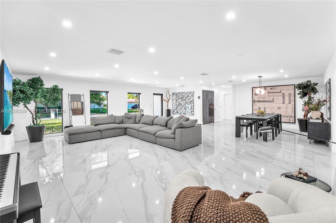 For Sale: $1,649,777 (5 beds, 3 baths, 2758 Square Feet)