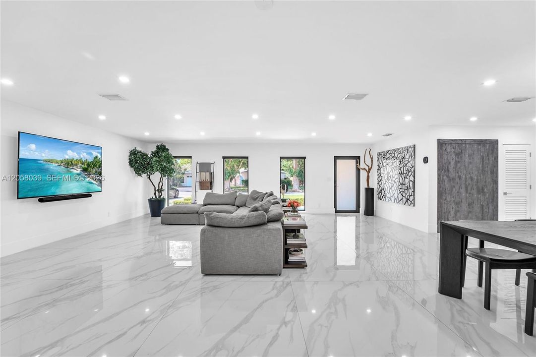 For Sale: $1,649,777 (5 beds, 3 baths, 2758 Square Feet)