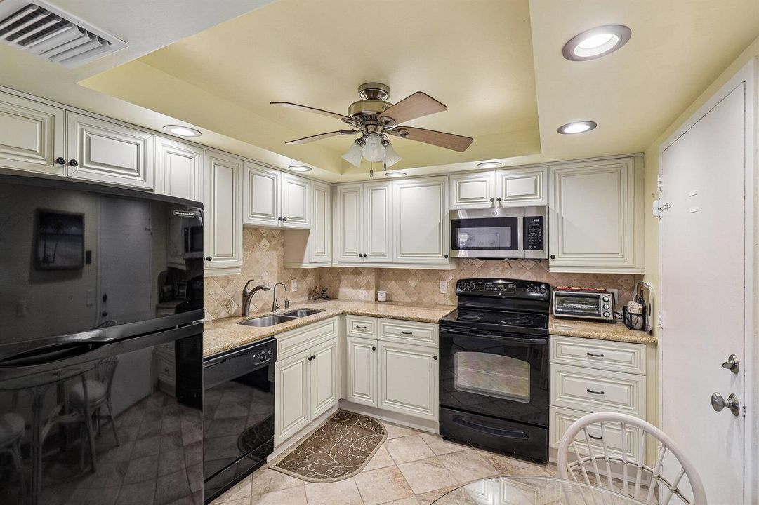 11-web-or-mls-S Ocean Blvd 3L-S1507-011