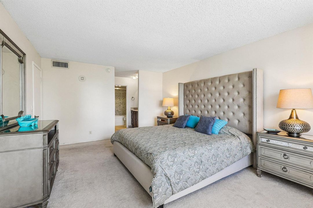 18-web-or-mls-S Ocean Blvd 3L-S1507-018