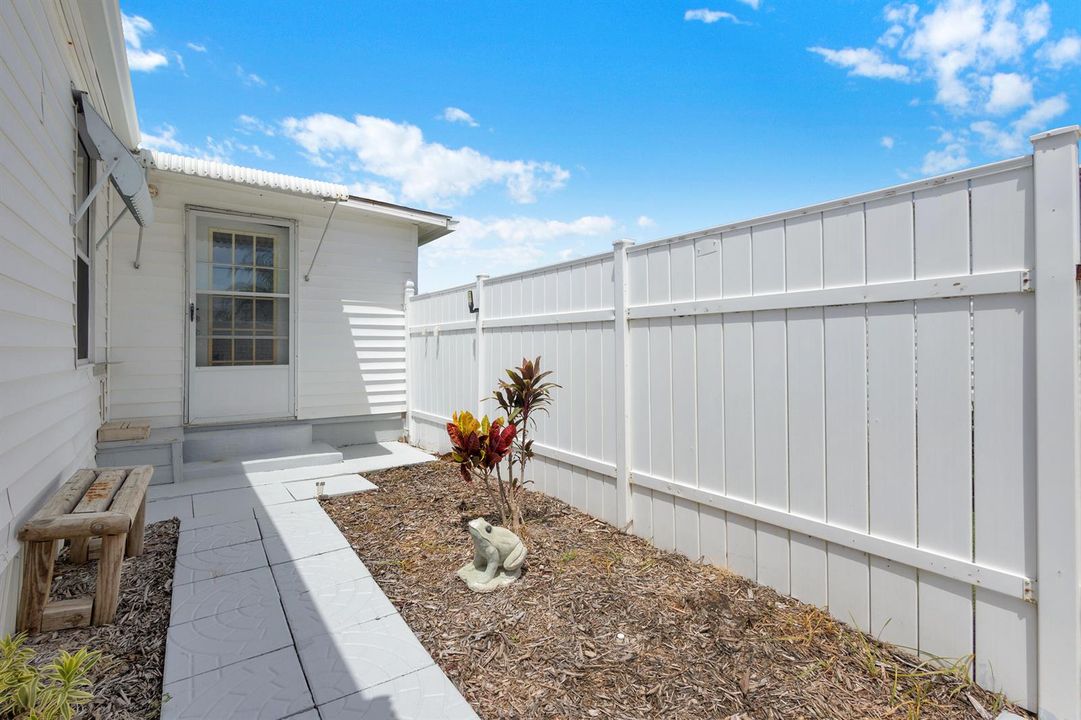 FENCED YARD
