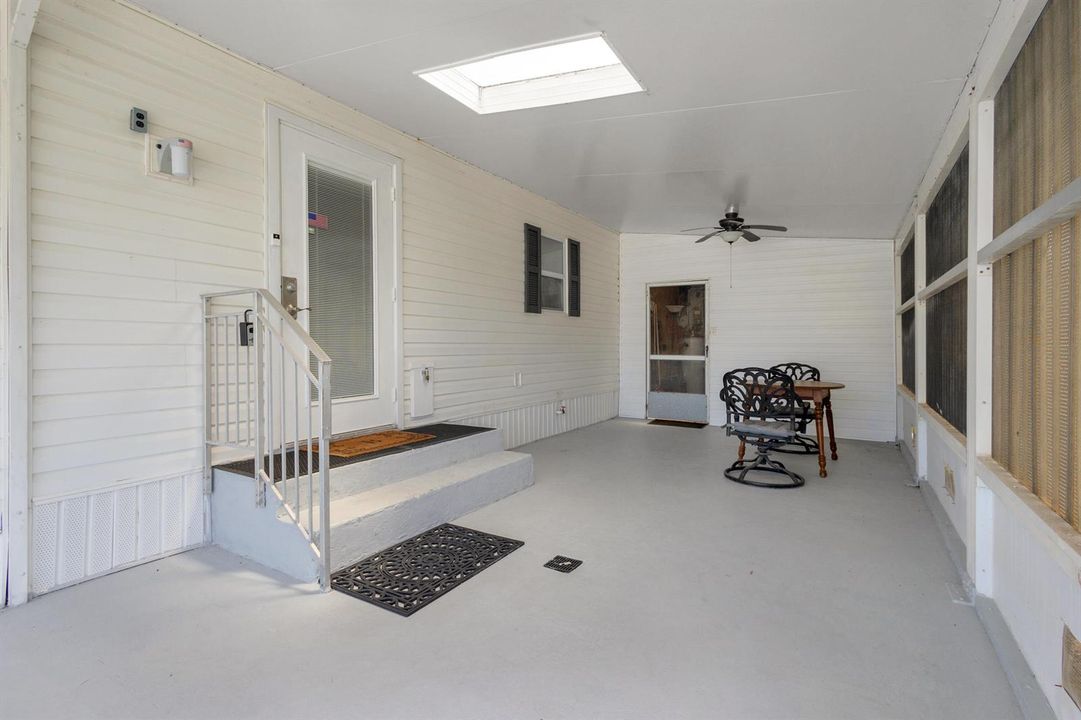 CARPORT WITH SKYLIGHT