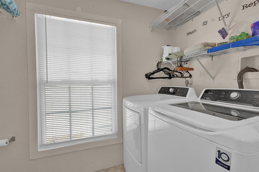 LAUNDRY AREA