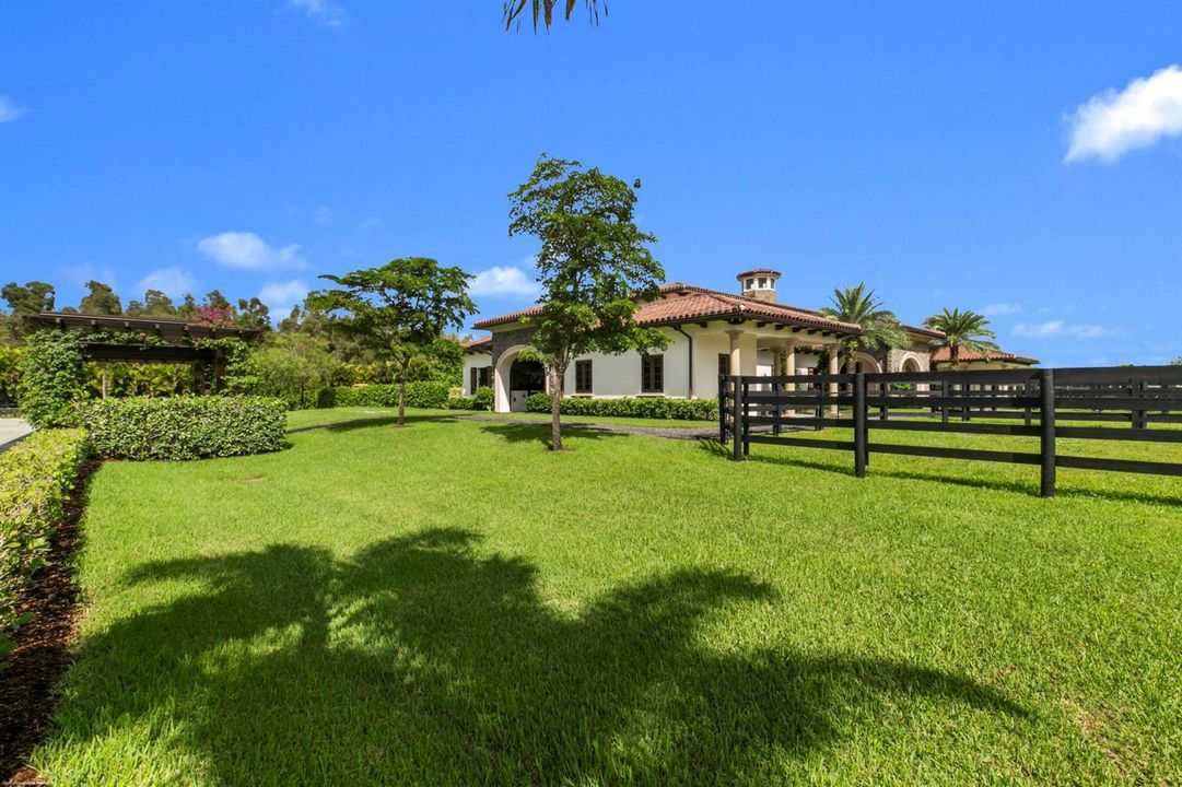 15726 Estancia Ln 038