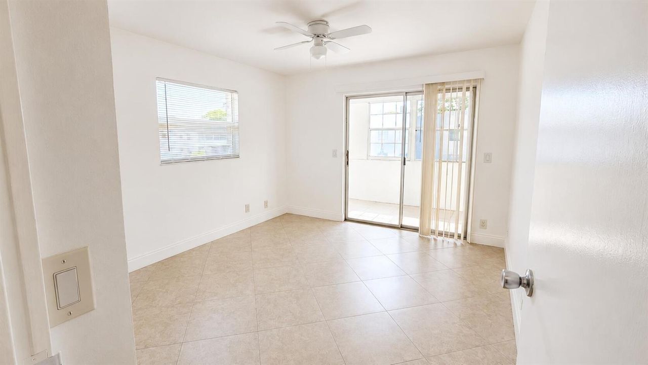 Guest bedroom