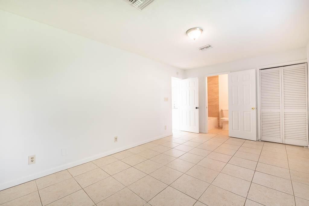 20240704-314 E Gateway Blvd-0022