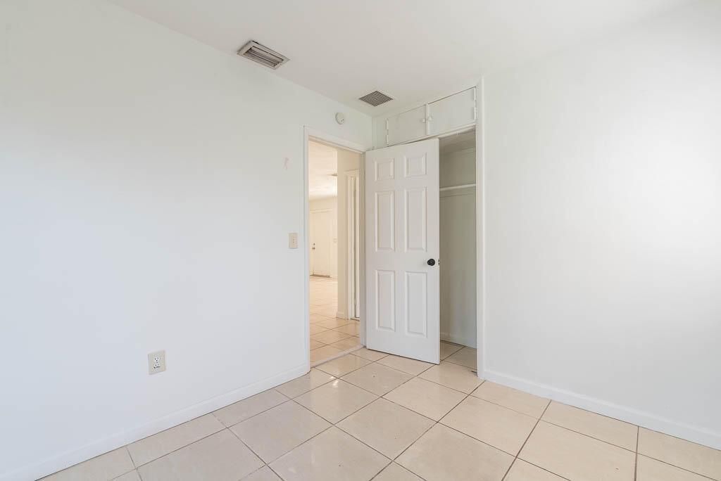 20240704-314 E Gateway Blvd-0014