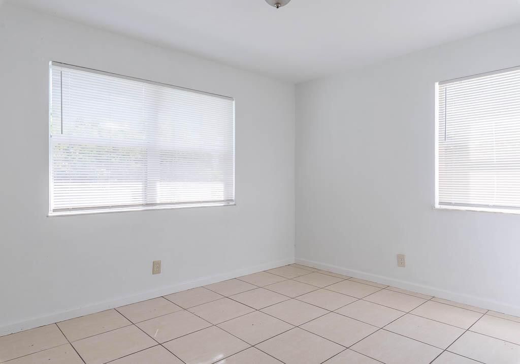 20240704-314 E Gateway Blvd-0019