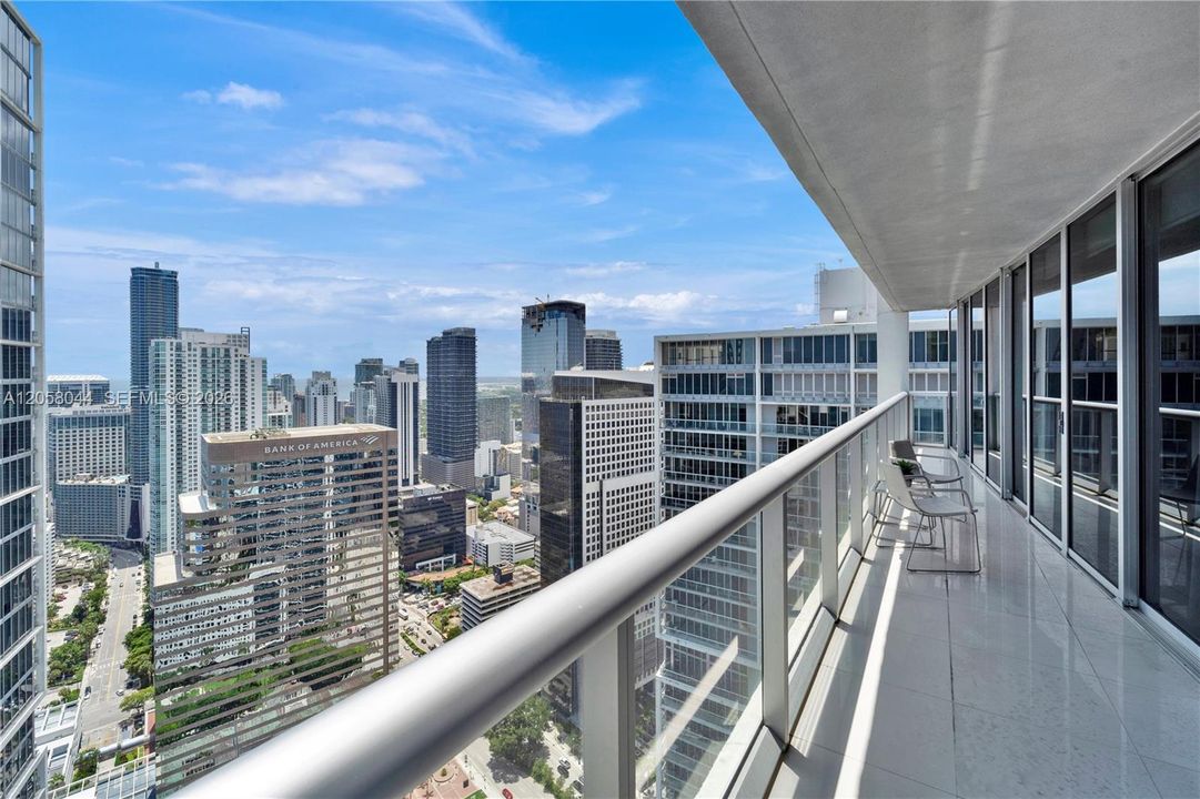For Rent: $5,950 (2 beds, 2 baths, 1012 Square Feet)