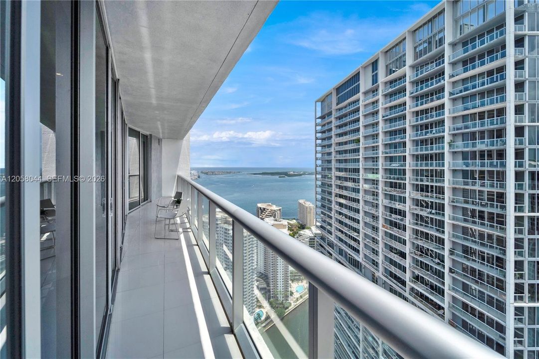 For Rent: $5,950 (2 beds, 2 baths, 1012 Square Feet)