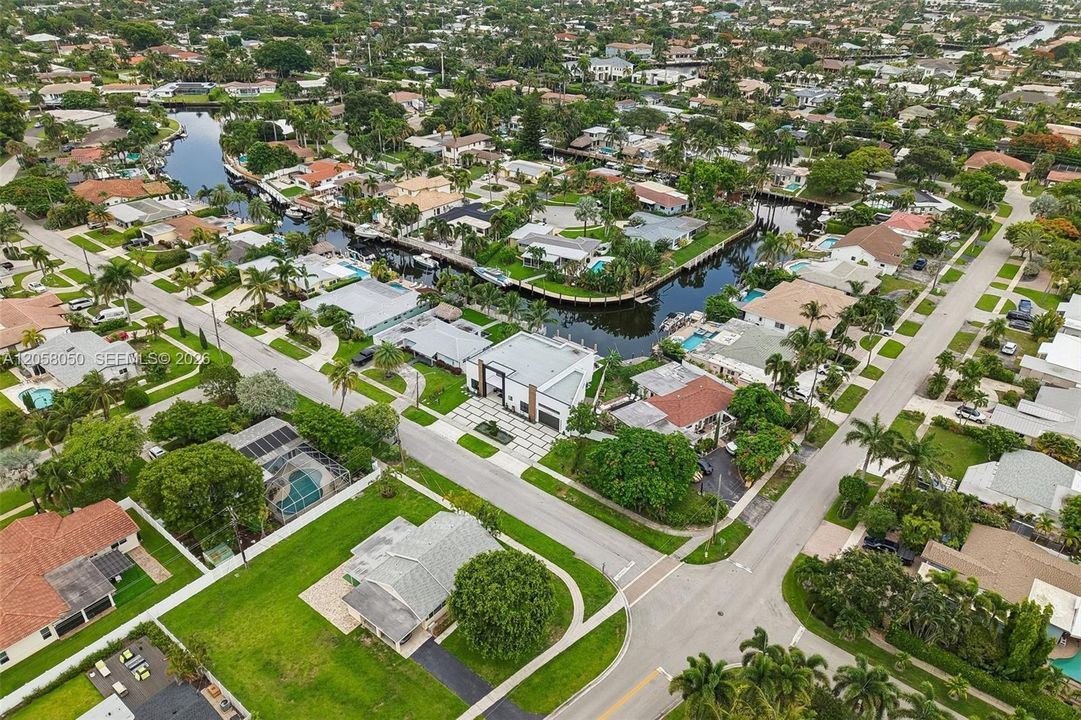 На продажу: $2,350,000 (3 спален, 3 ванн, 2223 Квадратных фут)
