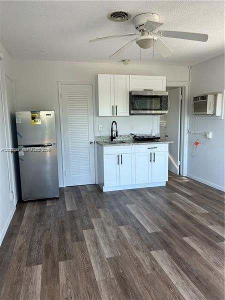 For Rent: $1,195 (0 beds, 1 baths, 0 Square Feet)