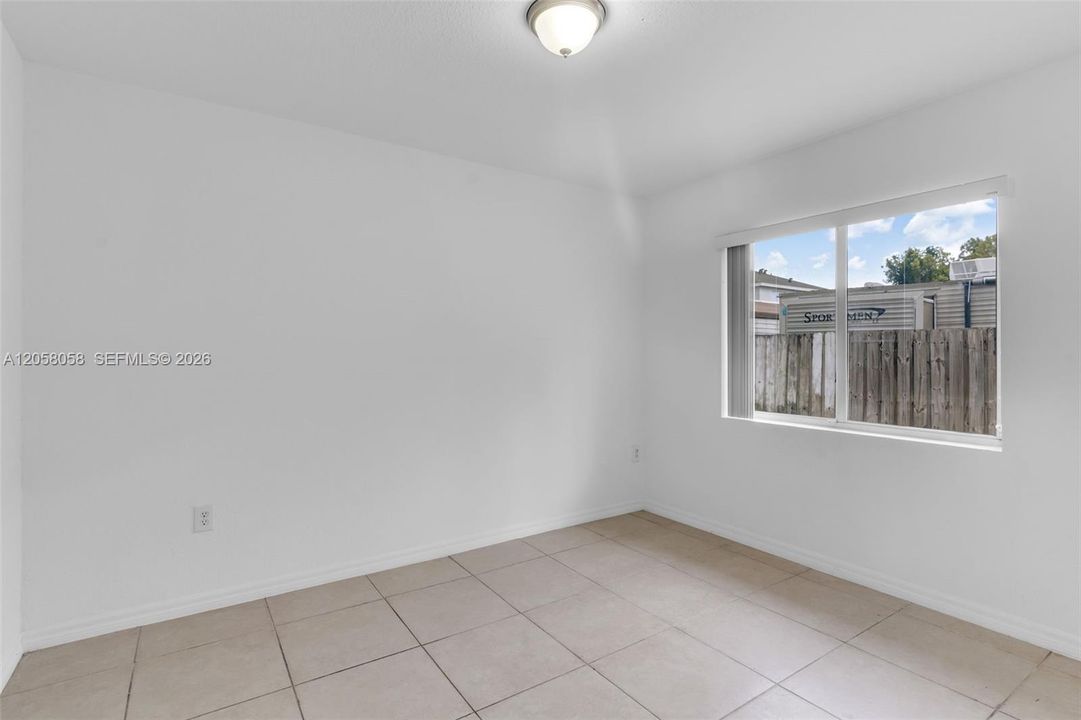 En Renta: $3,600 (4 camas, 2 baños, 1497 Pies cuadrados)