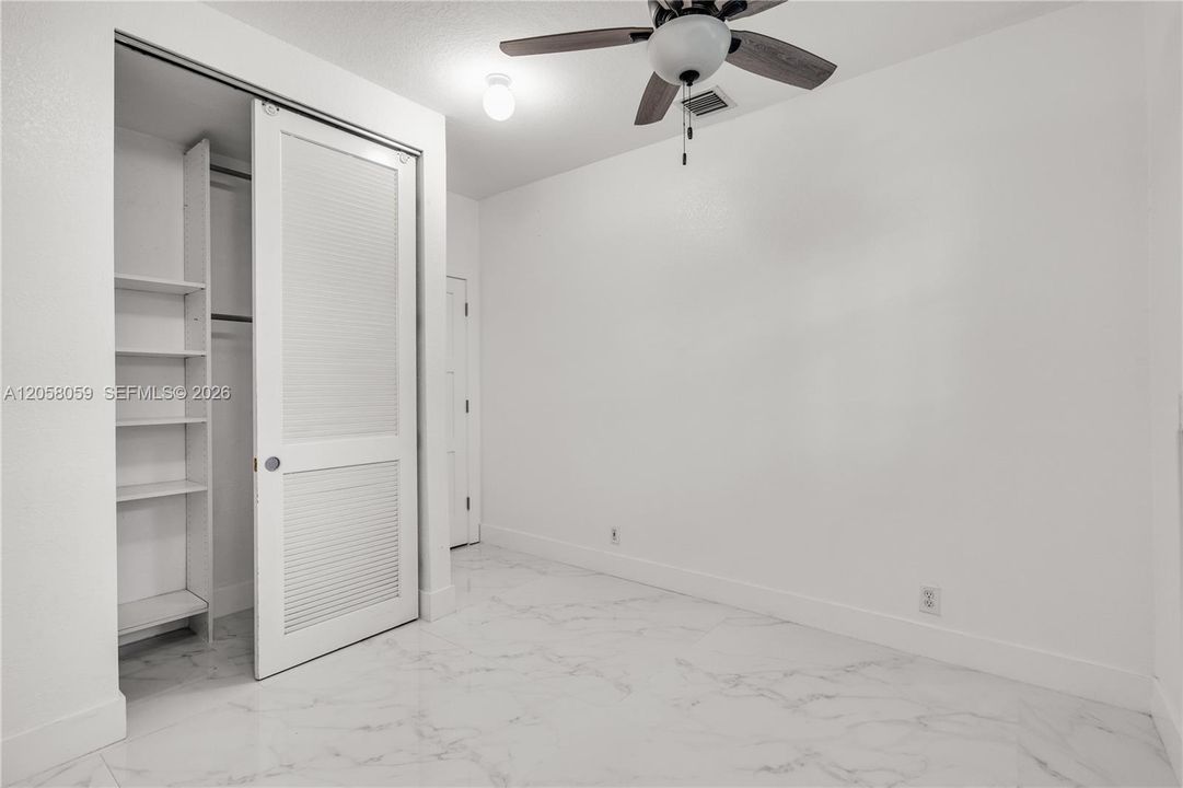 В аренду: $13,500 (7 спален, 6 ванн, 4718 Квадратных фут)