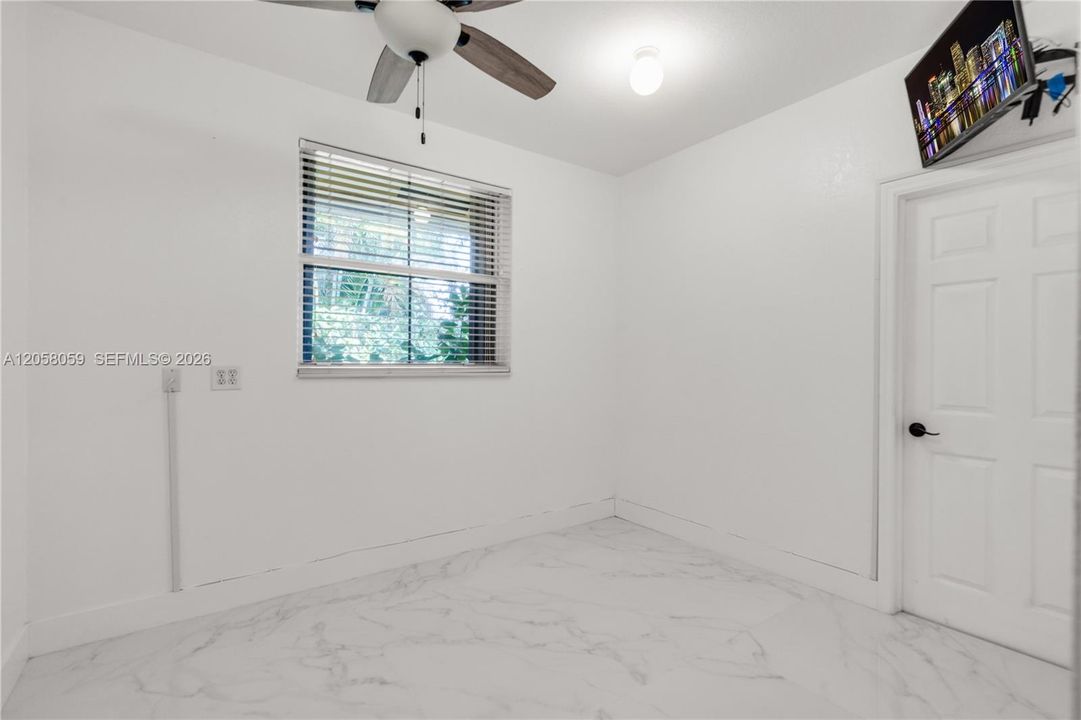 В аренду: $13,500 (7 спален, 6 ванн, 4718 Квадратных фут)