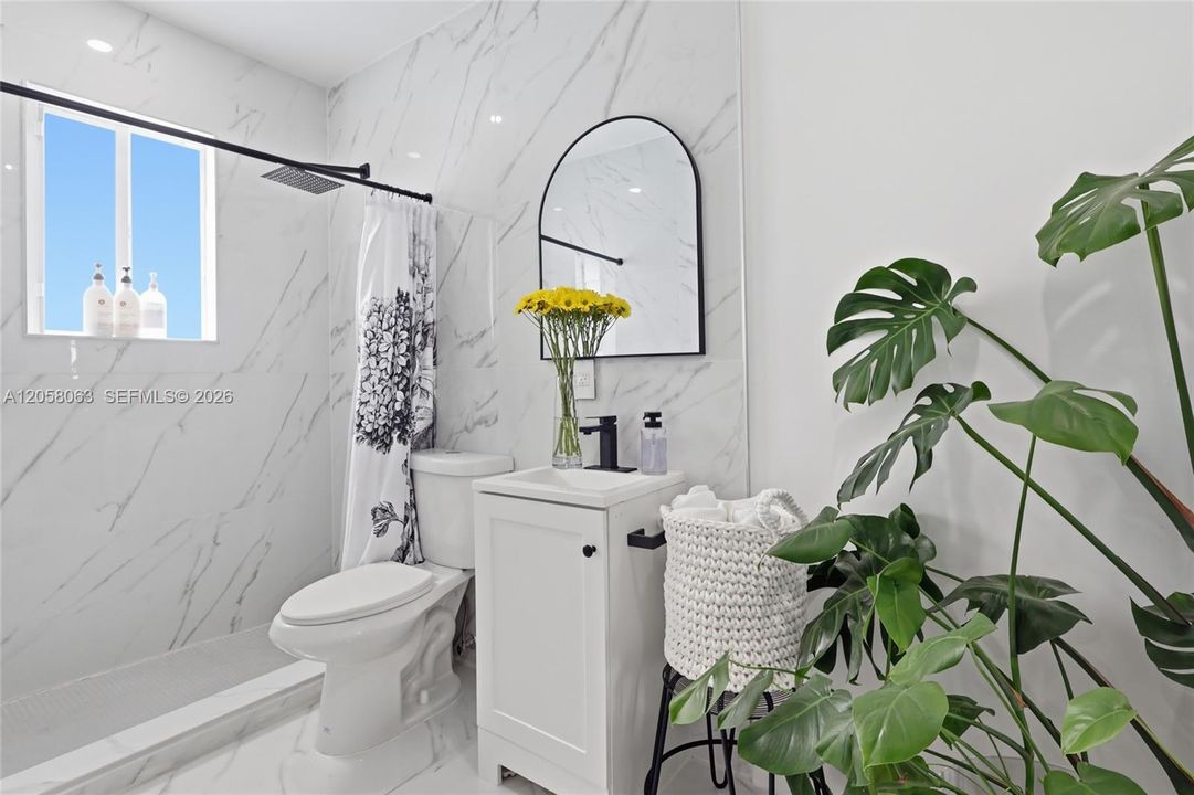 For Sale: $630,000 (3 beds, 2 baths, 1036 Square Feet)