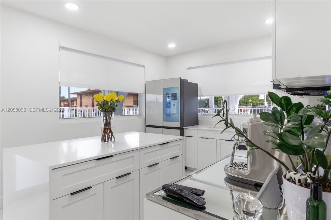 For Sale: $630,000 (3 beds, 2 baths, 1036 Square Feet)