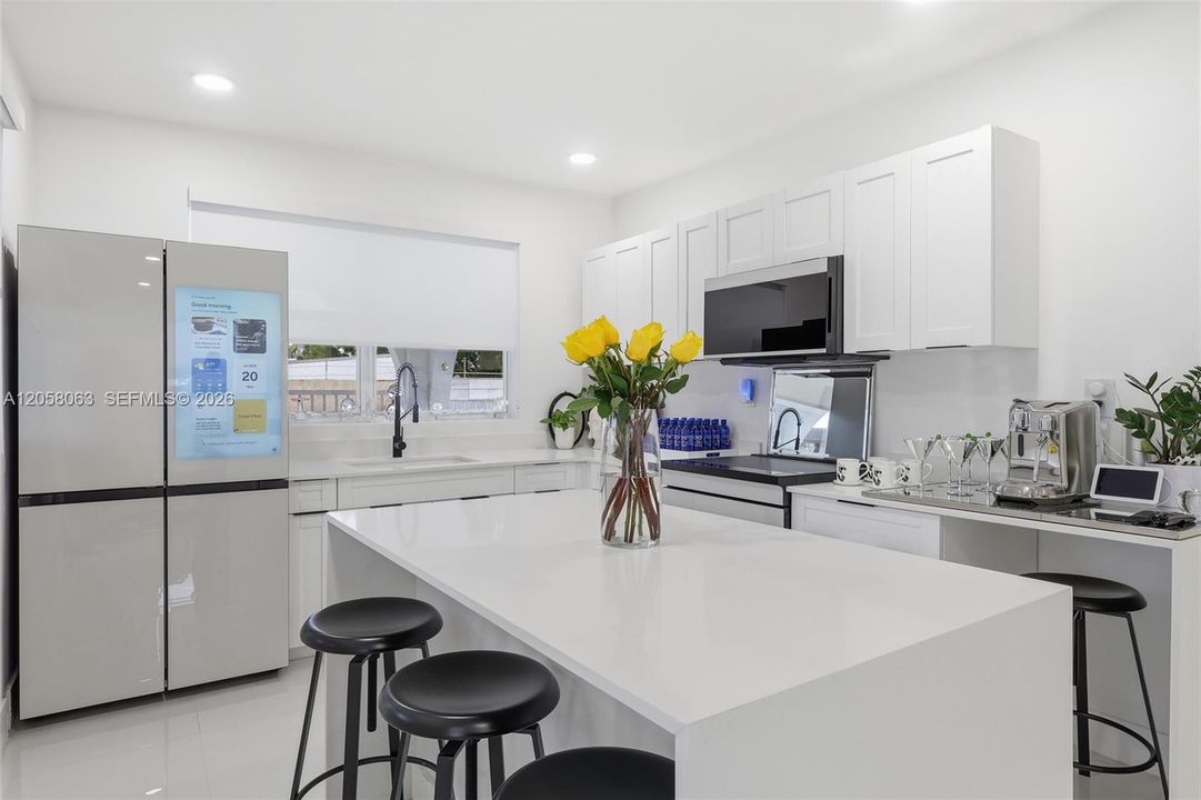 For Sale: $630,000 (3 beds, 2 baths, 1036 Square Feet)