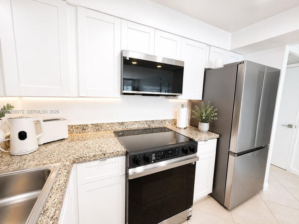 В аренду: $2,650 (1 спален, 1 ванн, 840 Квадратных фут)
