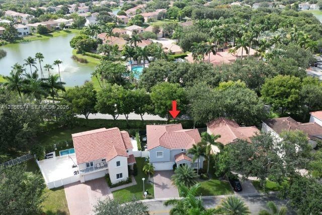 En Venta: $775,000 (3 camas, 2 baños, 2200 Pies cuadrados)